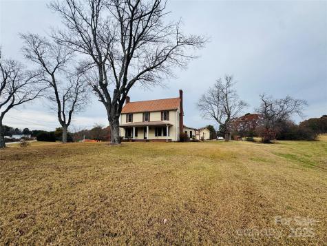 9143 S Nc Highway 150 Highway Linwood NC 27299