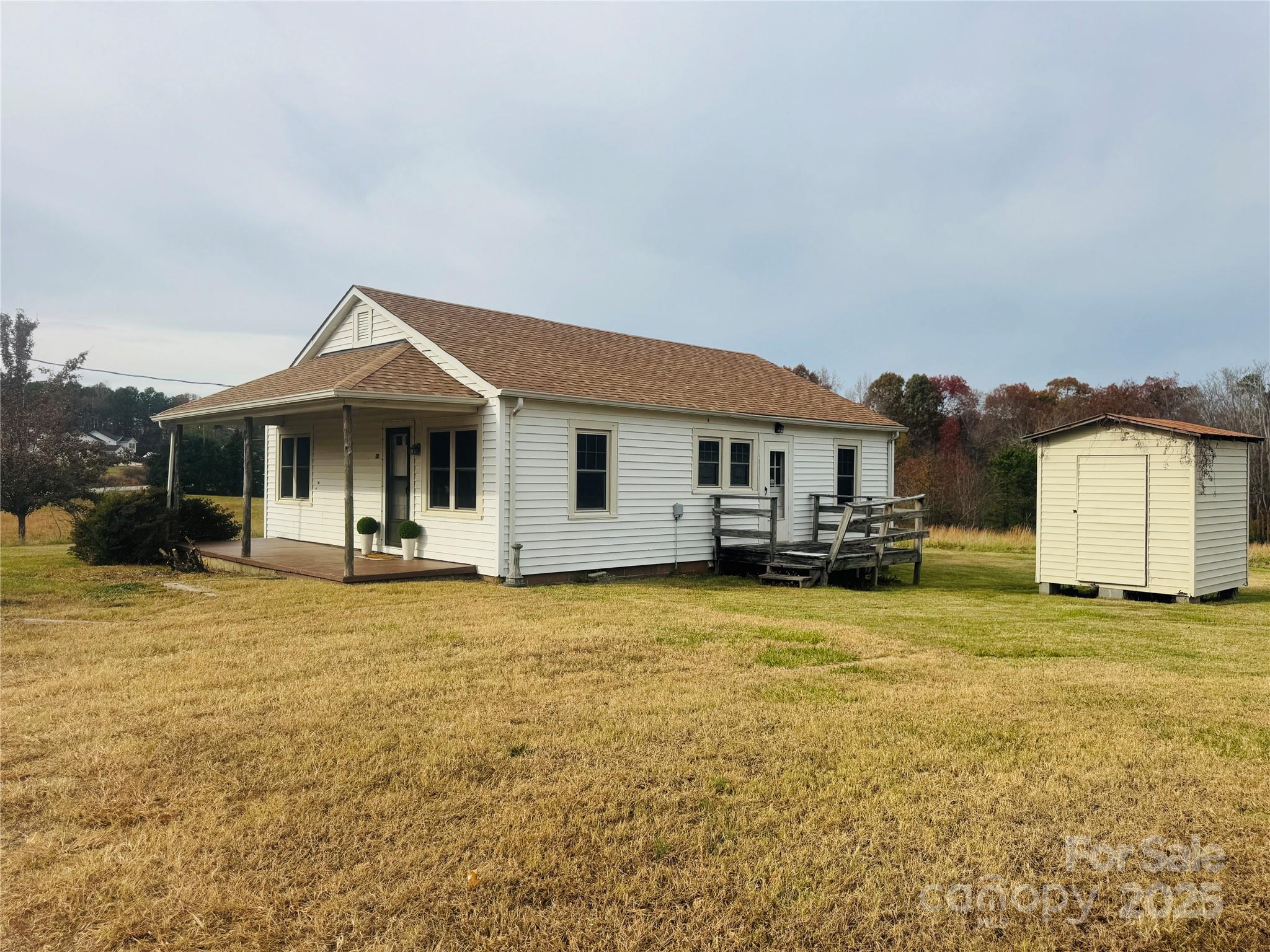 9143 S Nc Highway 150 Highway Linwood NC 27299