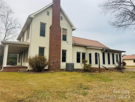 9143 S Nc Highway 150 Highway Linwood NC 27299