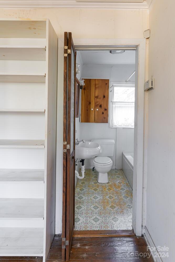 104 Trotter Place Asheville NC 28806