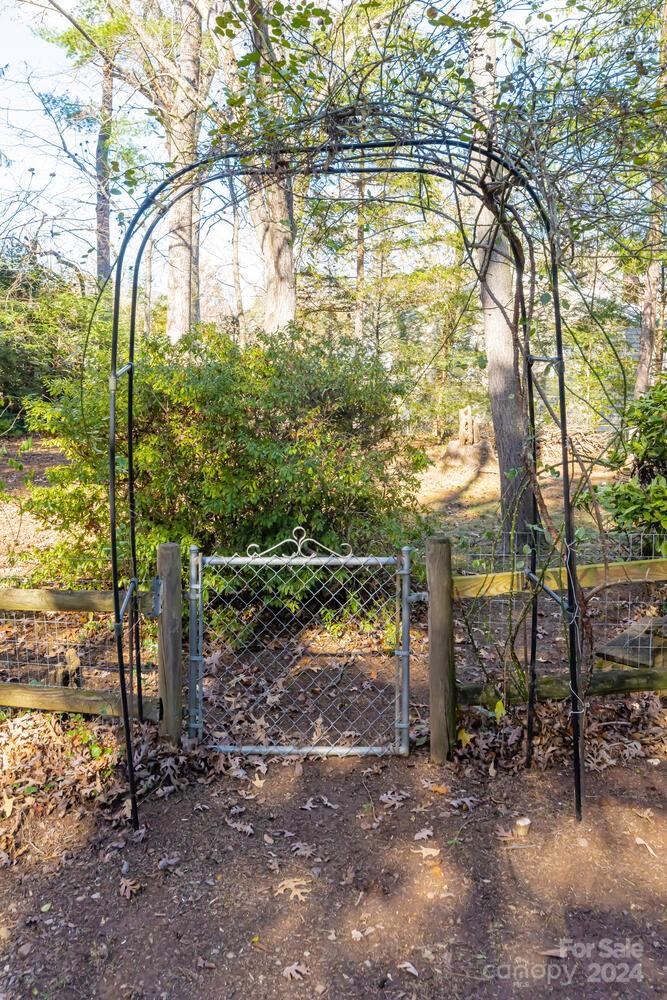 104 Trotter Place Asheville NC 28806