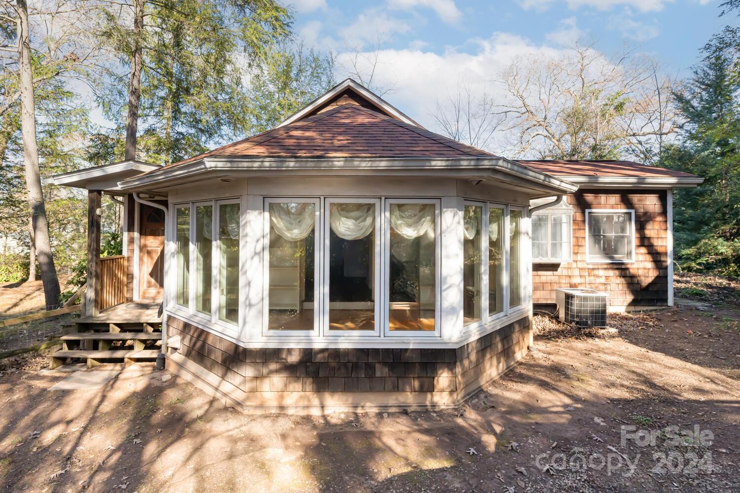 104 Trotter Place Asheville NC 28806