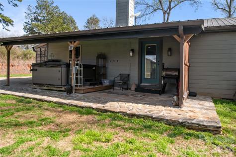 4107 Sandy Plains Road Tryon NC 28782