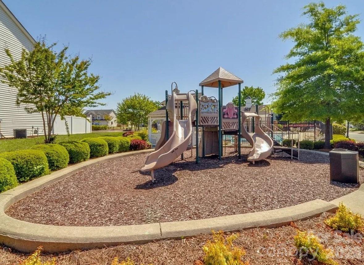 6639 Ruth Ferrell Court Charlotte NC 28269