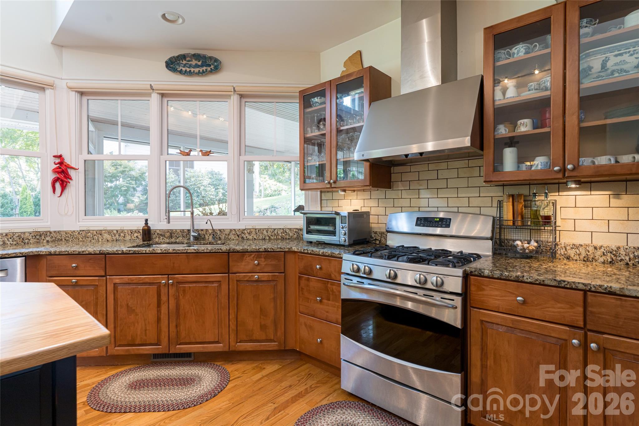 15 Wolfe Cove Road Asheville NC 28804