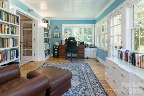 15 Wolfe Cove Road Asheville NC 28804