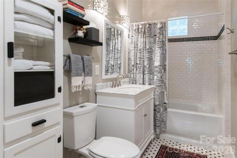 15 Wolfe Cove Road Asheville NC 28804