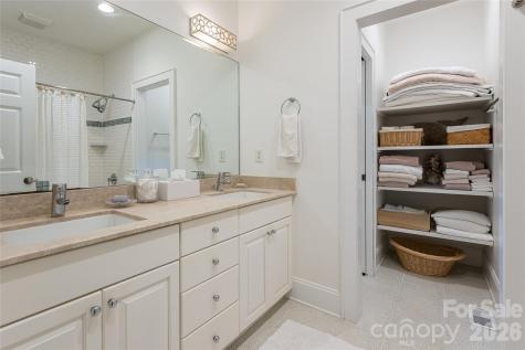 15 Wolfe Cove Road Asheville NC 28804