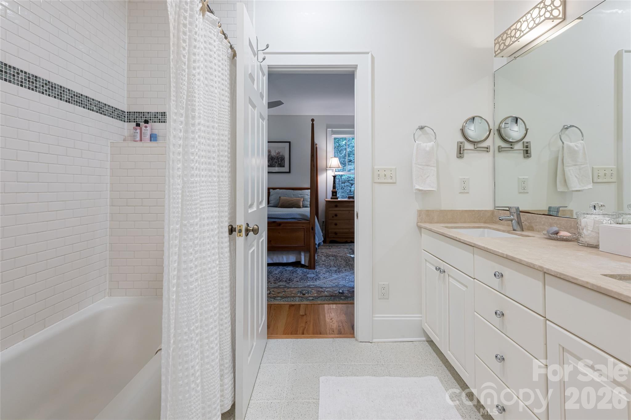 15 Wolfe Cove Road Asheville NC 28804