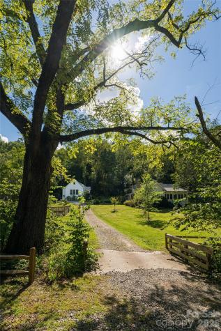 15 Wolfe Cove Road Asheville NC 28804