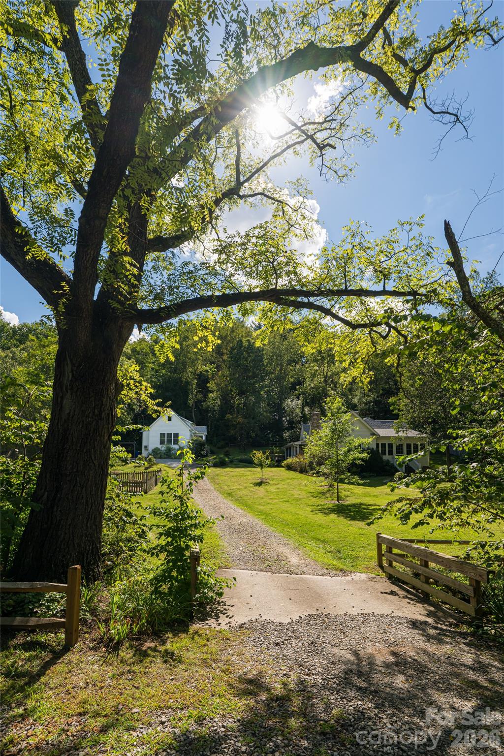 15 Wolfe Cove Road Asheville NC 28804