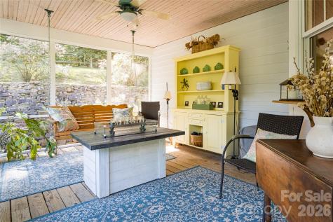 15 Wolfe Cove Road Asheville NC 28804