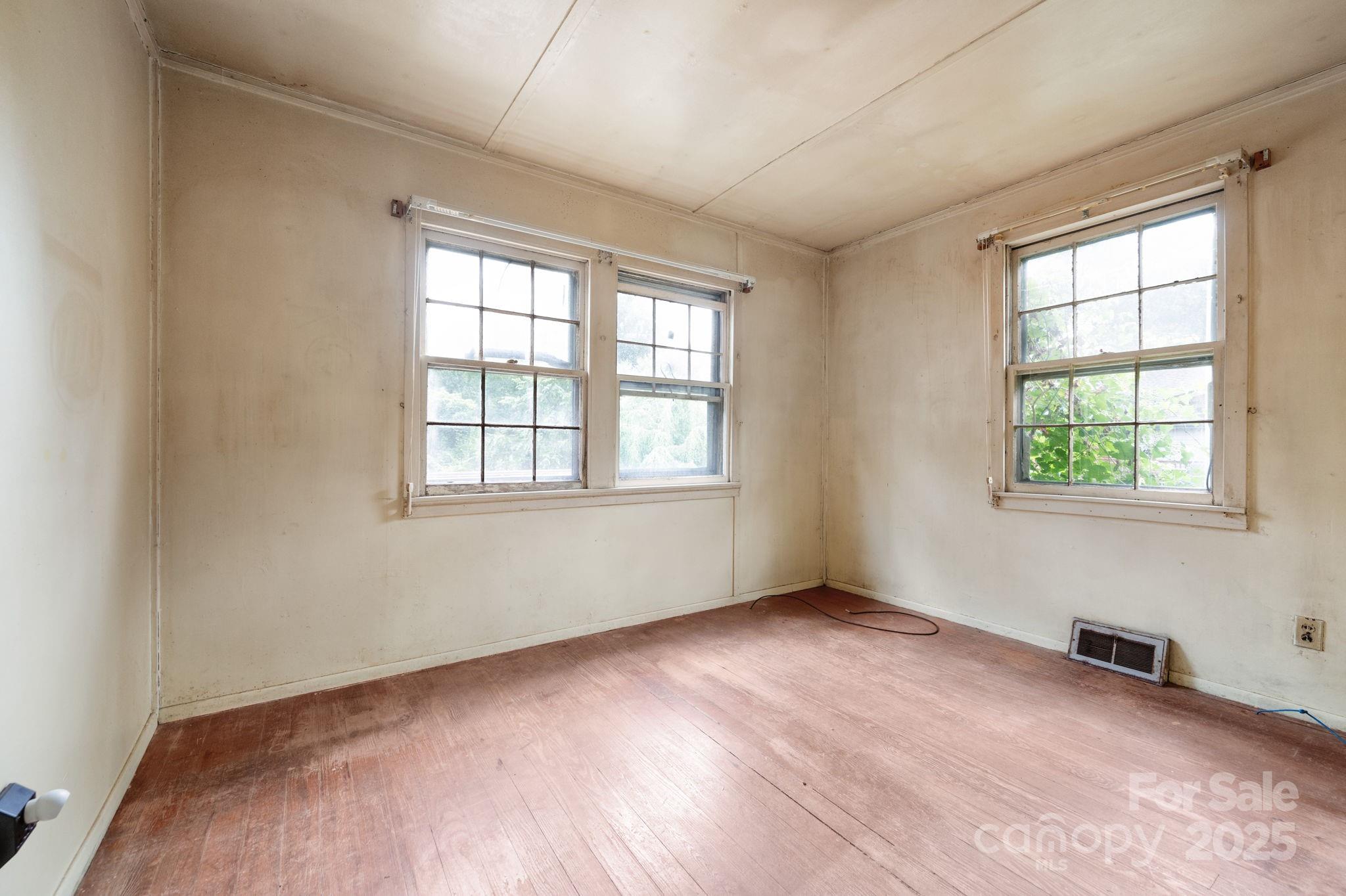 70 Galax Avenue Asheville NC 28806