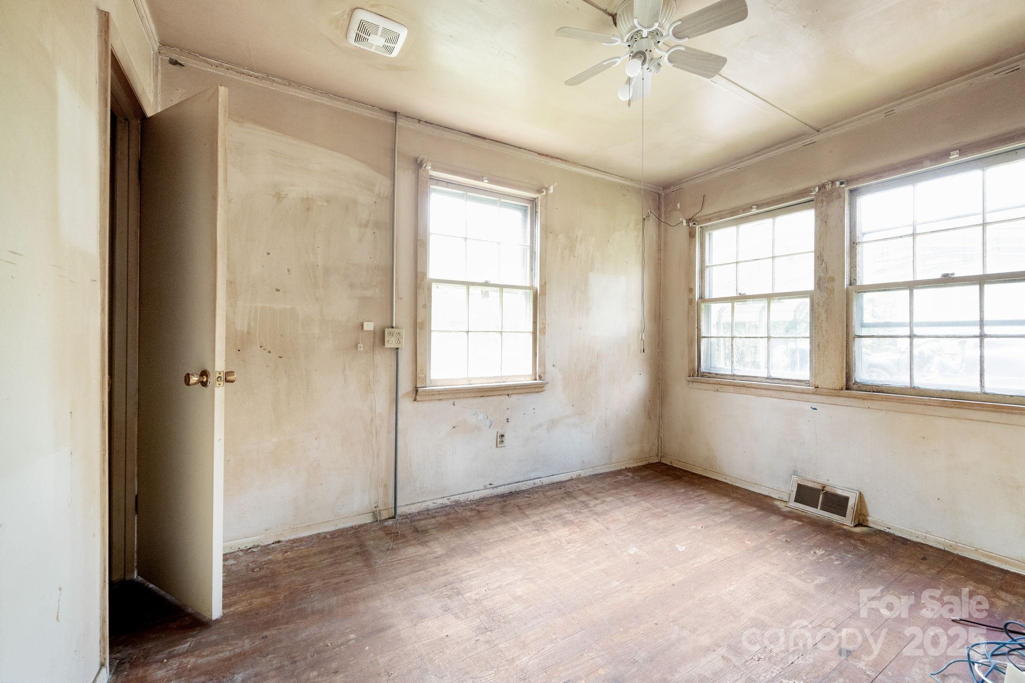 70 Galax Avenue Asheville NC 28806