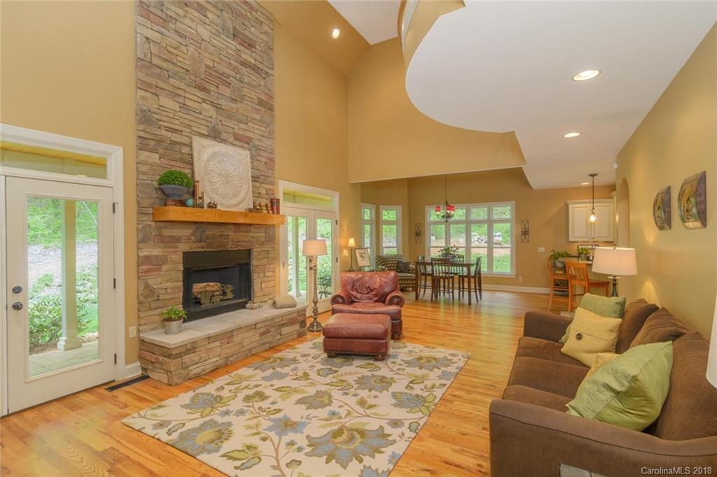 57 Hope View Road Swannanoa NC 28778