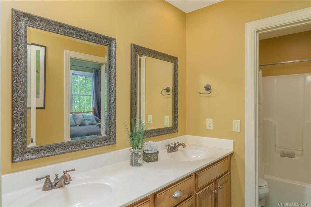 57 Hope View Road Swannanoa NC 28778