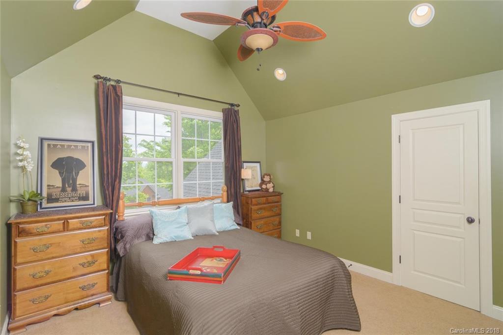 57 Hope View Road Swannanoa NC 28778