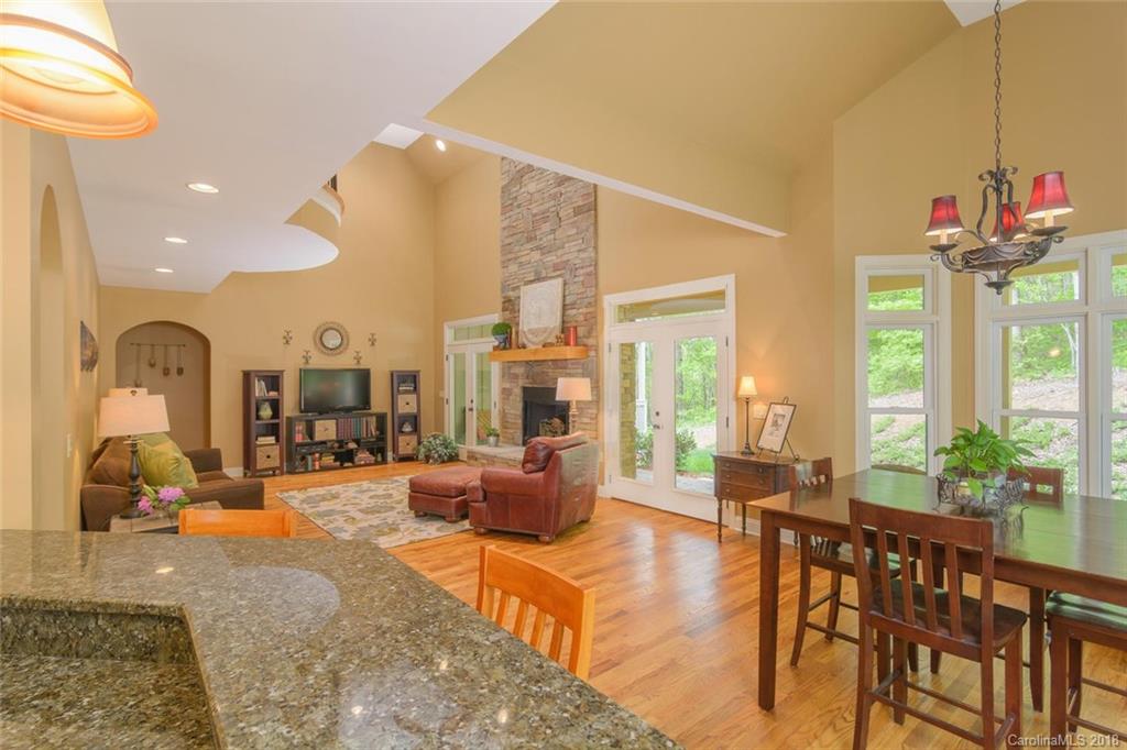 57 Hope View Road Swannanoa NC 28778
