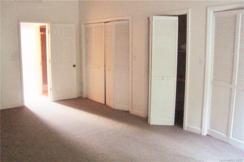 200 Cherry Oak Road Burnsville NC 28714
