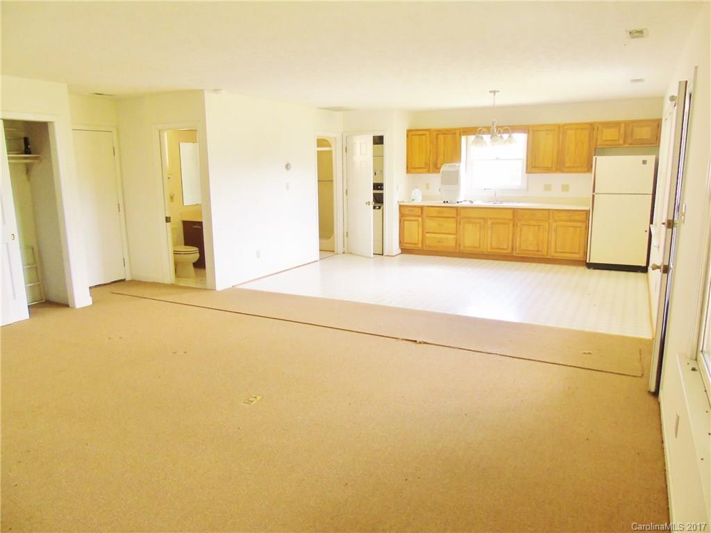 200 Cherry Oak Road Burnsville NC 28714