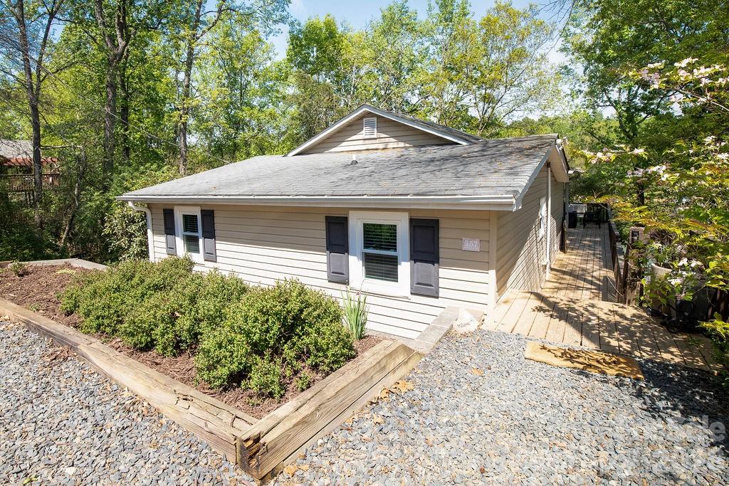 257 Rolling View Drive New London NC 28127