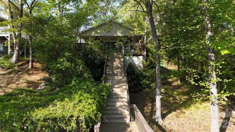 257 Rolling View Drive New London NC 28127
