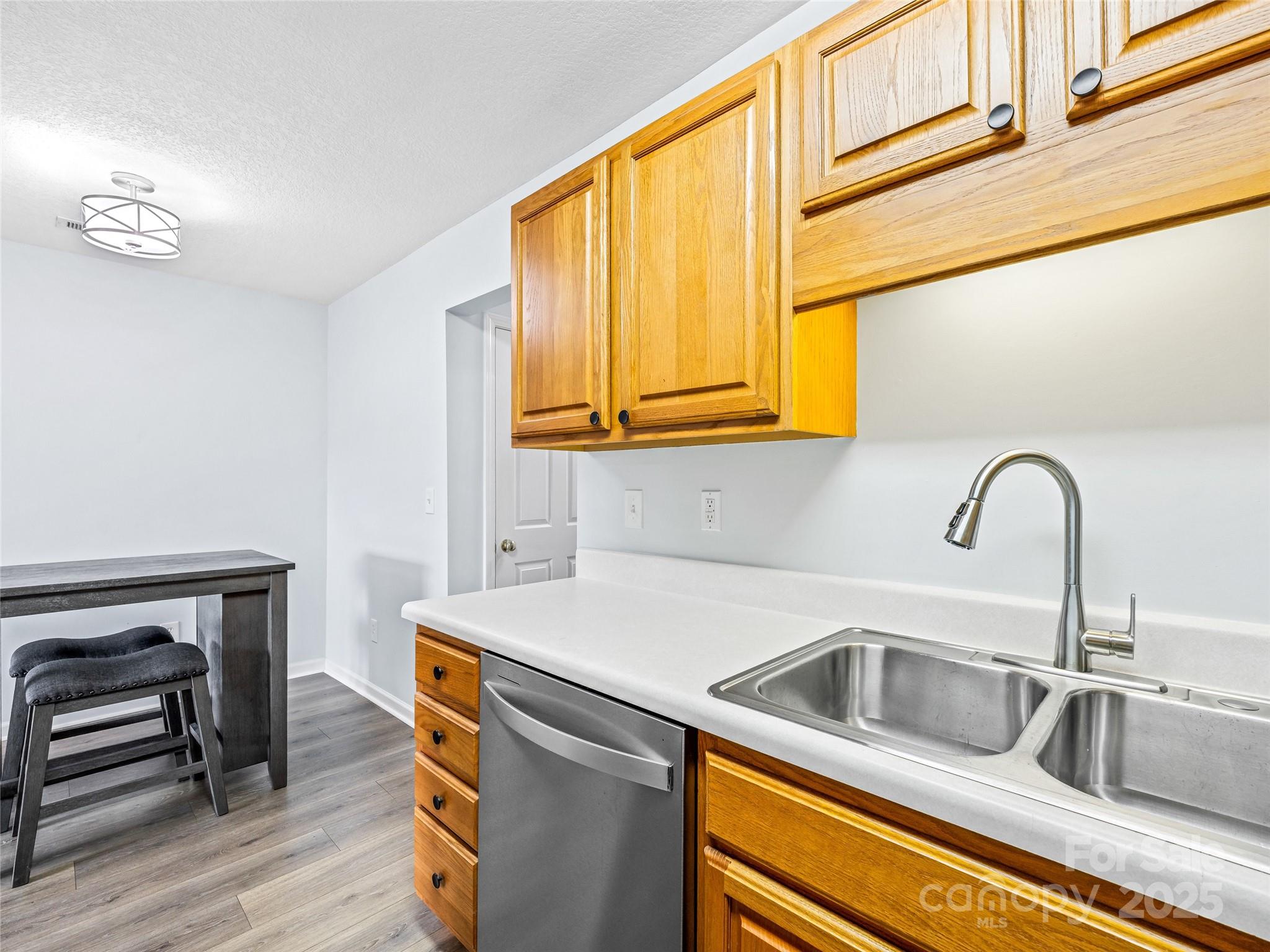 6 Rotunda Circle Asheville NC 28806