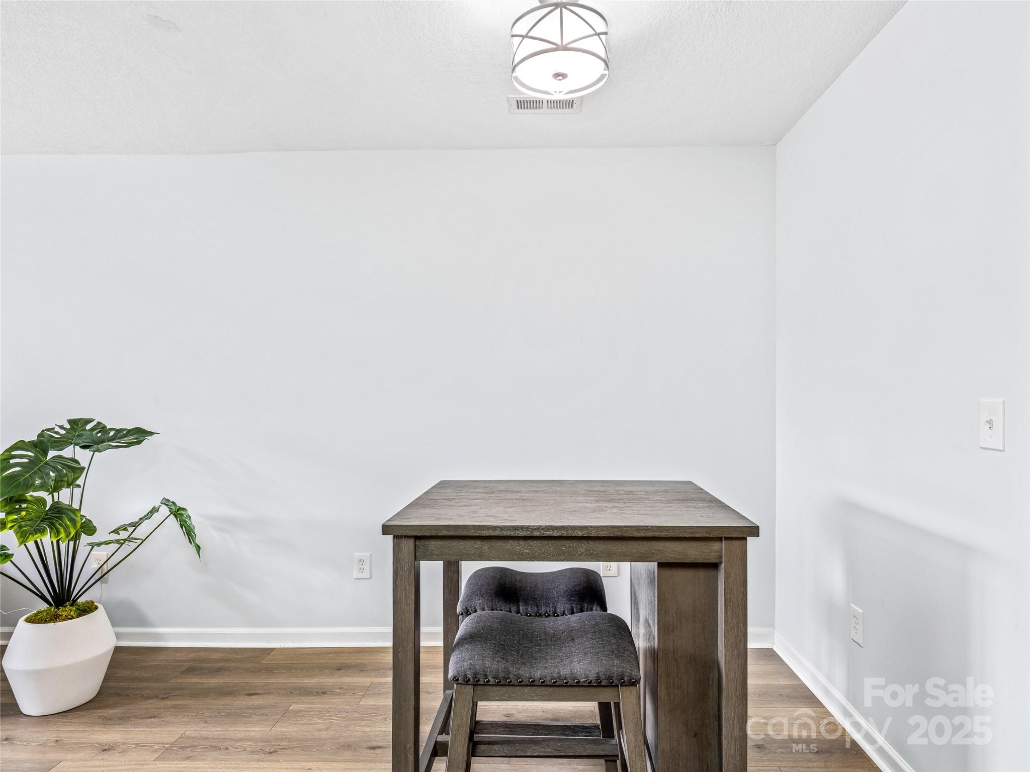 6 Rotunda Circle Asheville NC 28806