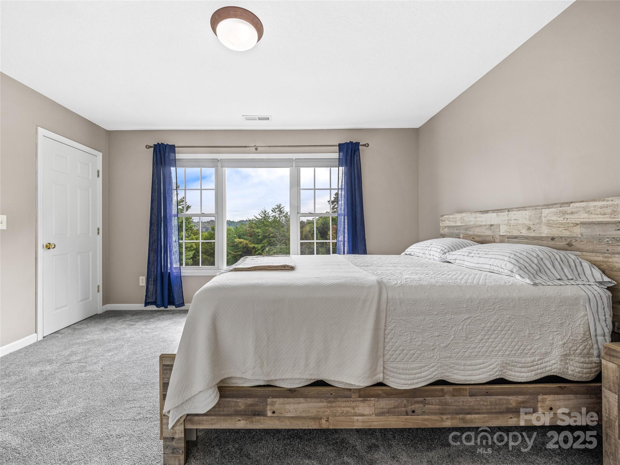 6 Rotunda Circle Asheville NC 28806