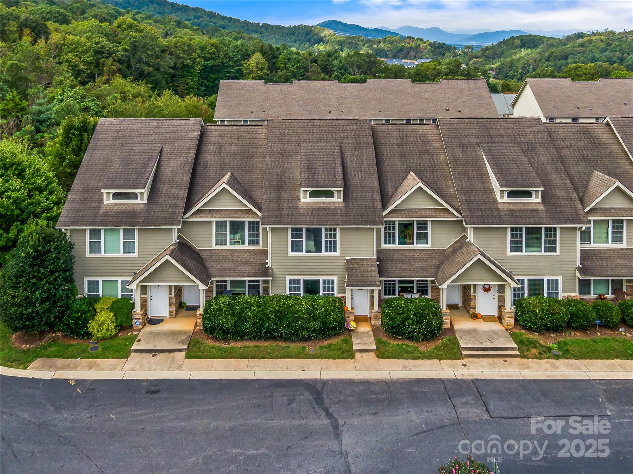 6 Rotunda Circle Asheville NC 28806