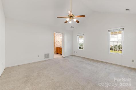 4 Gatehouse Court Asheville NC 28803