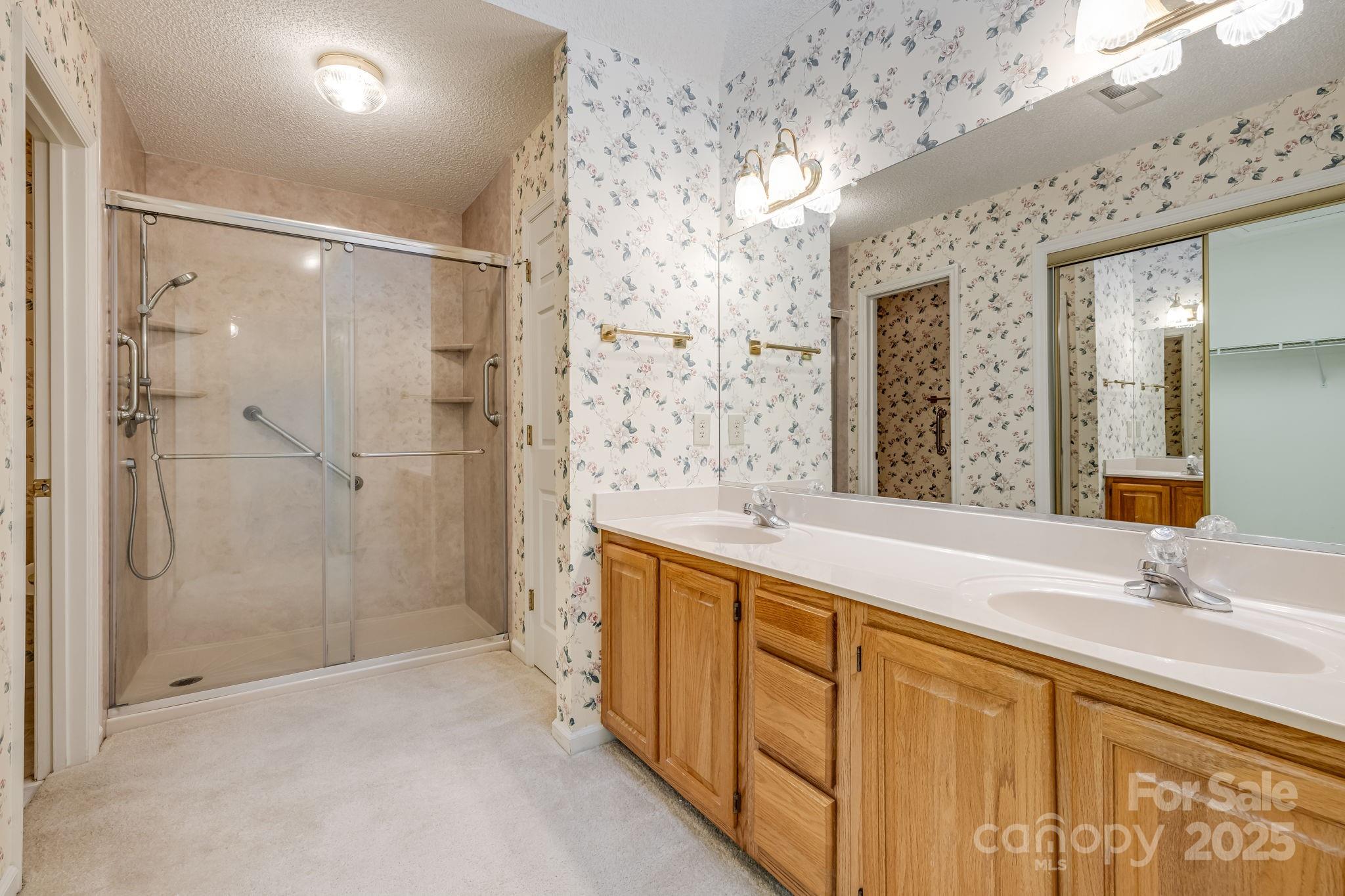 4 Gatehouse Court Asheville NC 28803