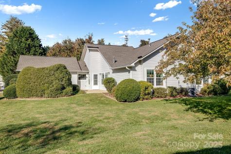 4 Gatehouse Court Asheville NC 28803