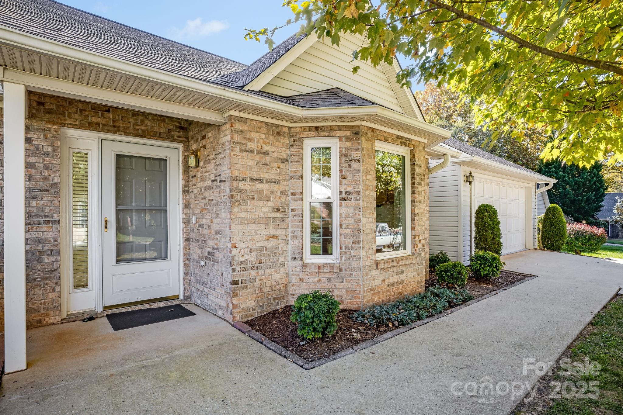 4 Gatehouse Court Asheville NC 28803