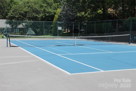 4 Gatehouse Court Asheville NC 28803