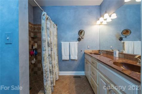 4640 Plantation Drive Morganton NC 28655