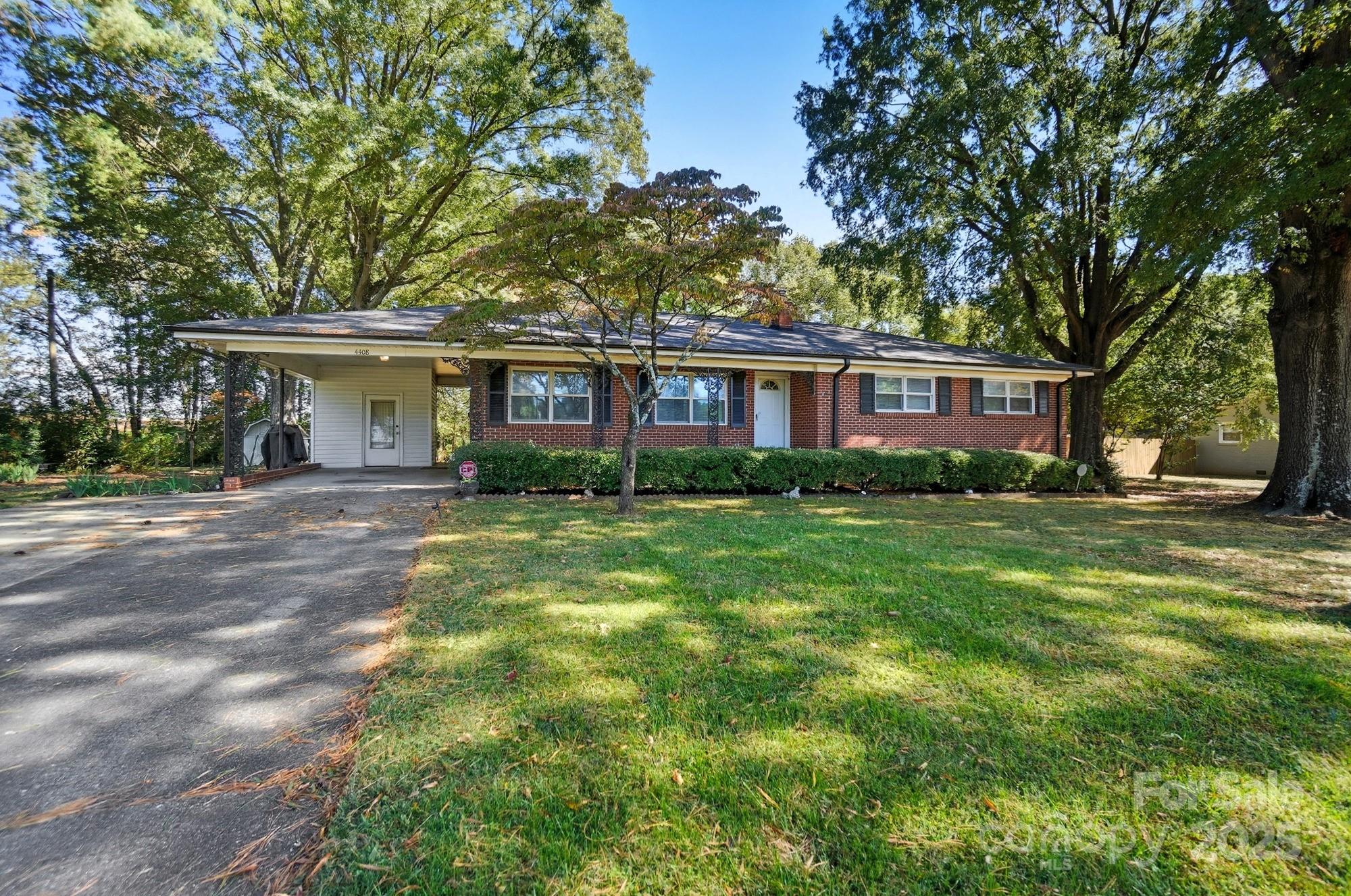 4408 Stardust Drive Charlotte NC 28269