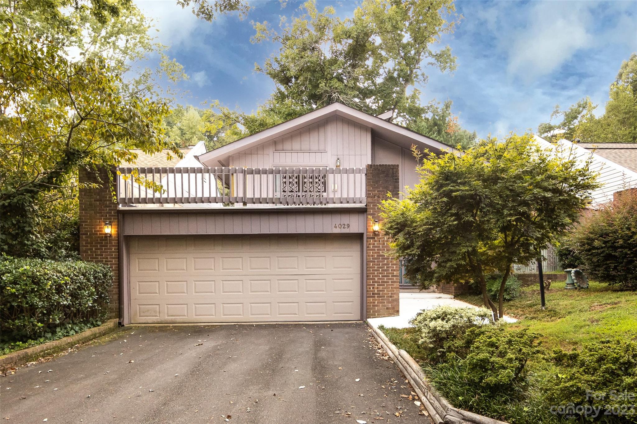 4029 Woodfox Drive Charlotte NC 28277