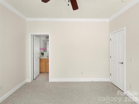 1 Hedgerose Court Asheville NC 28805