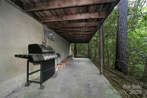 1152 Soquili Drive Brevard NC 28712