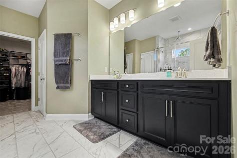 11004 Larkslea Lane Charlotte NC 28278