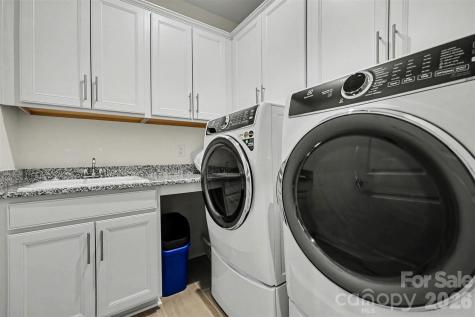 11004 Larkslea Lane Charlotte NC 28278