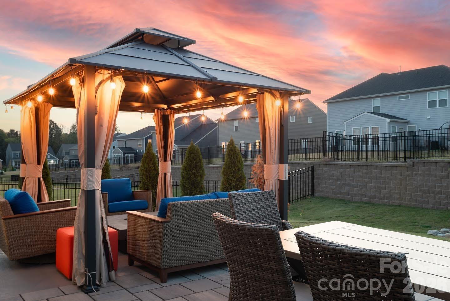 11004 Larkslea Lane Charlotte NC 28278