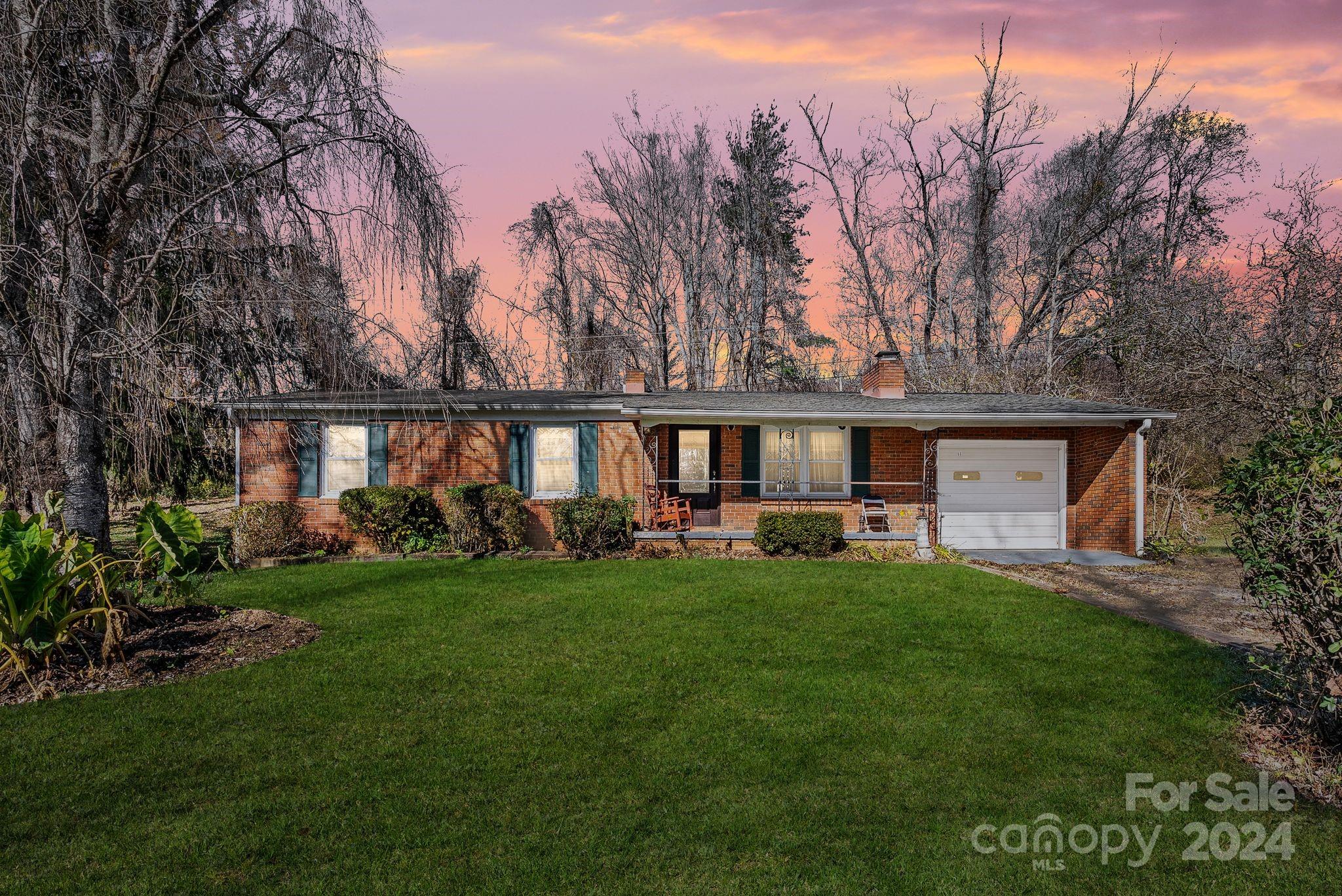 11 Offshore Drive Asheville NC 28805