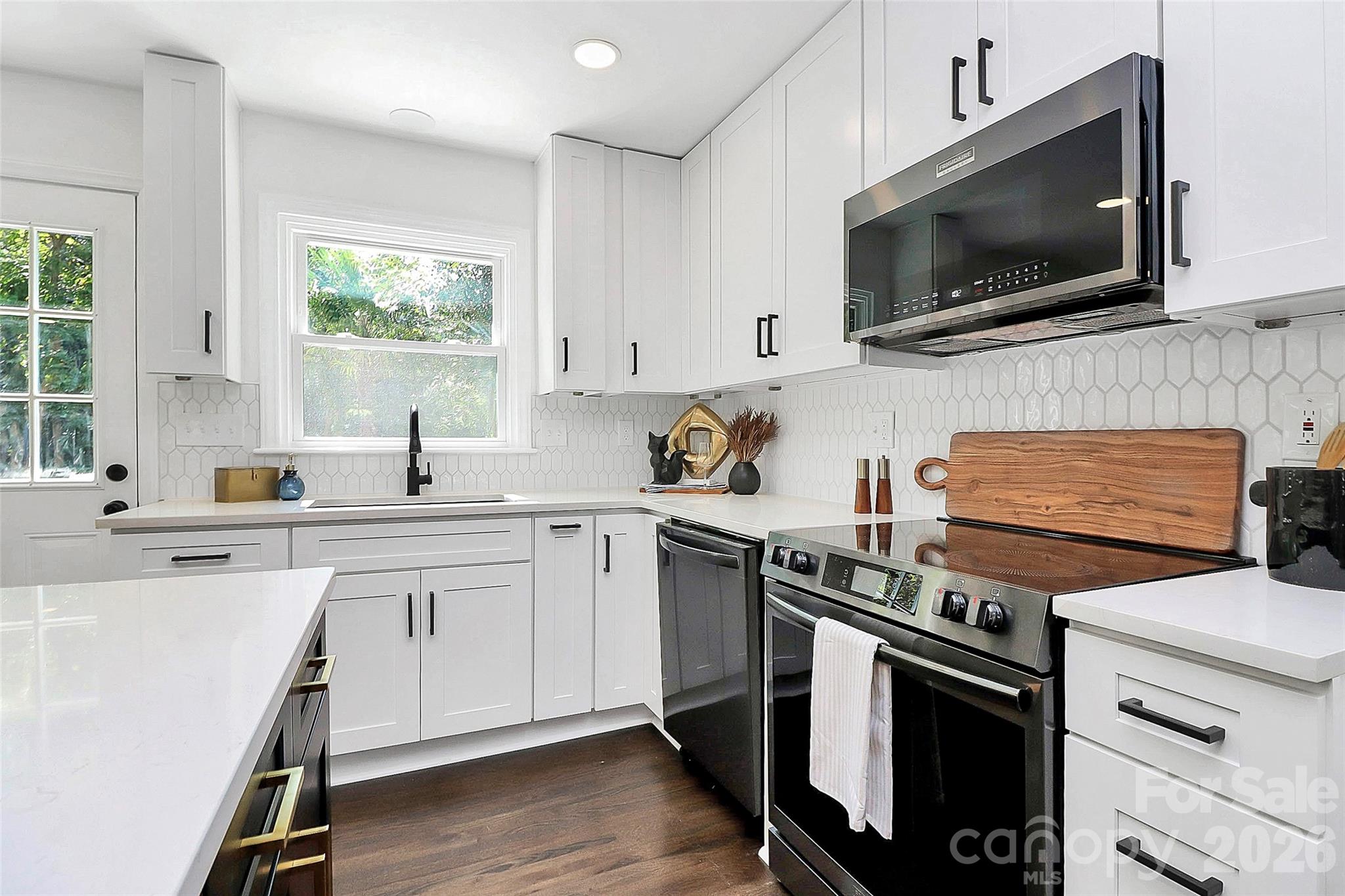 2038 Sandhurst Drive Charlotte NC 28205