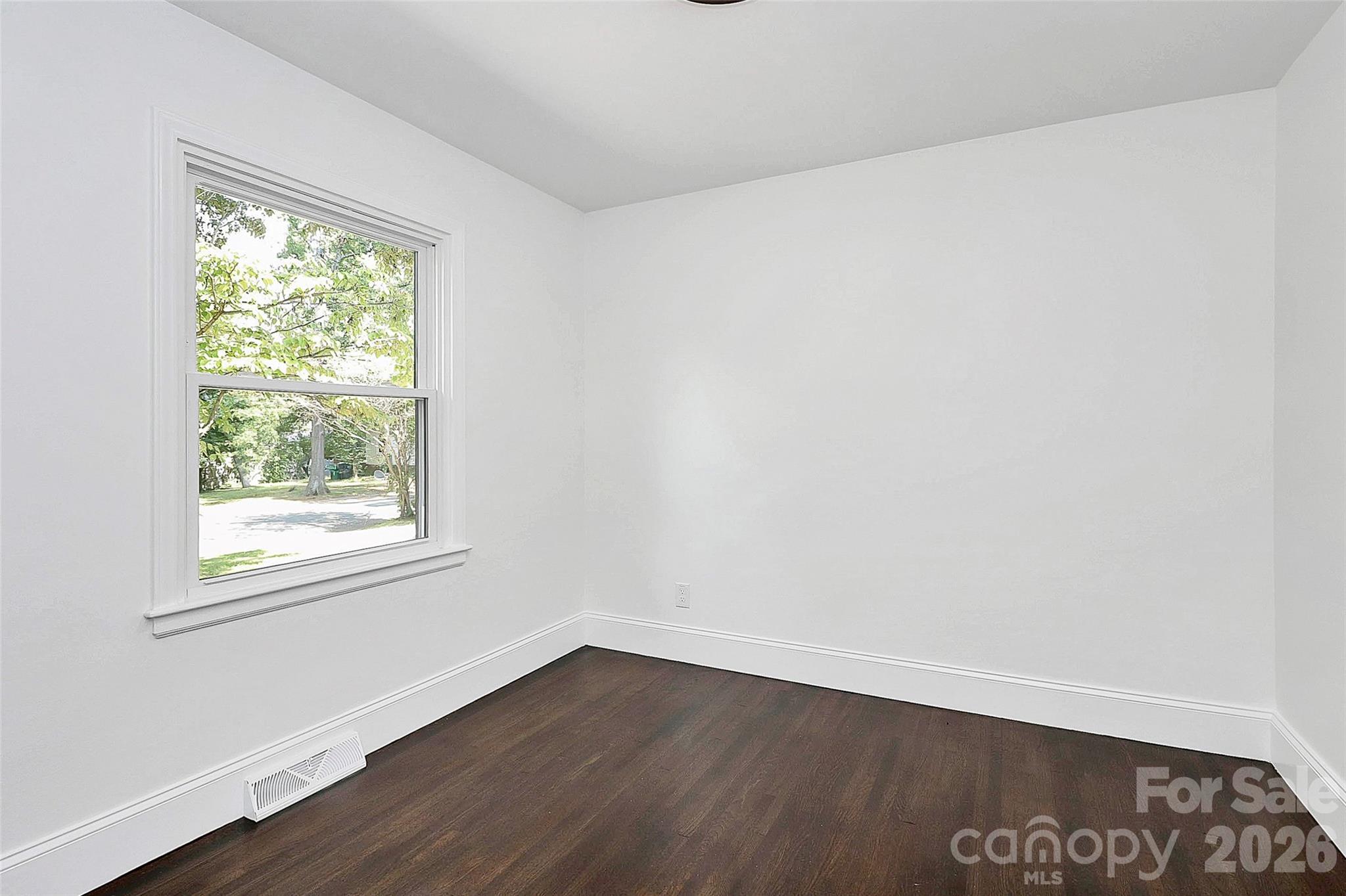2038 Sandhurst Drive Charlotte NC 28205