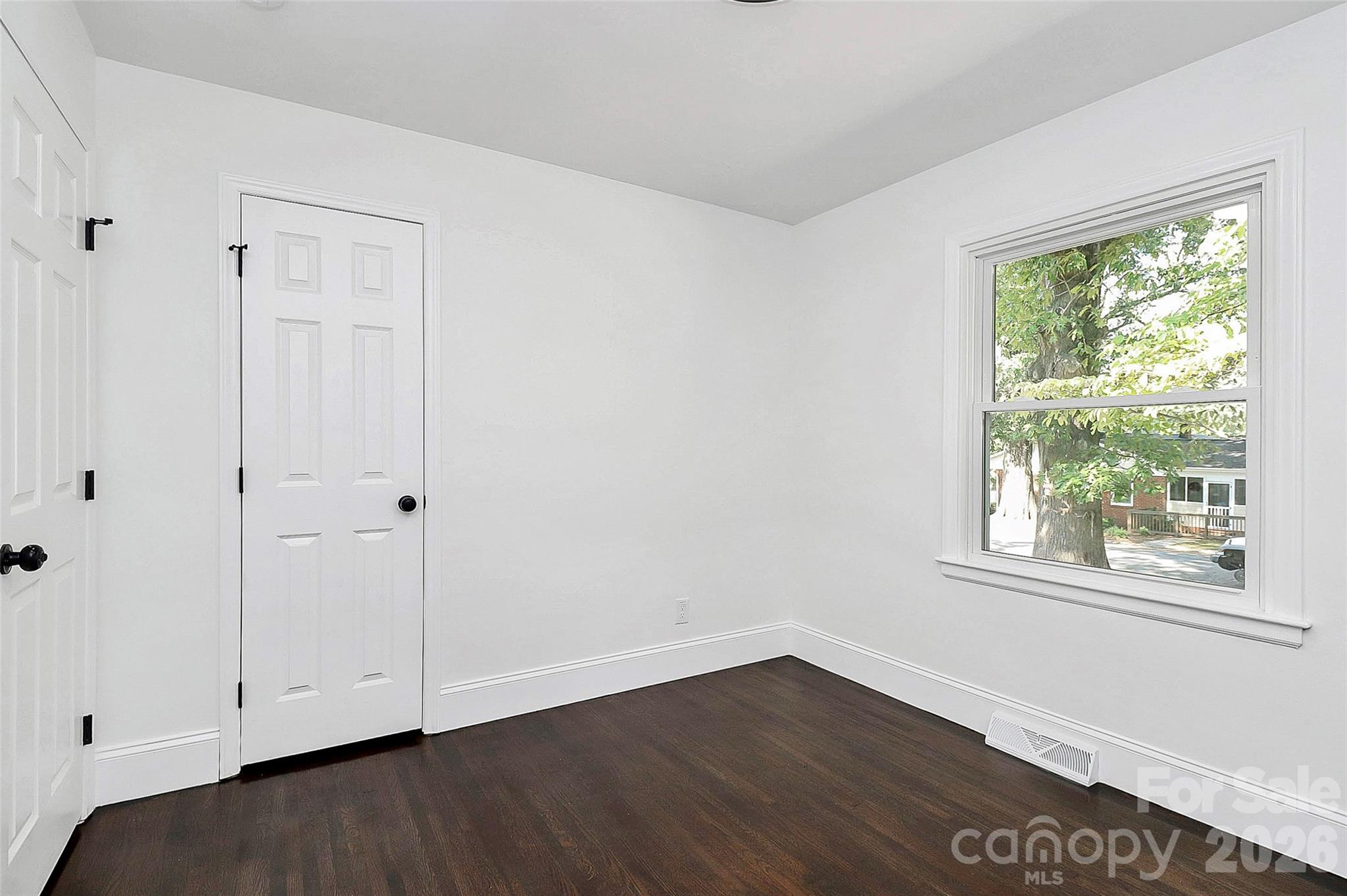 2038 Sandhurst Drive Charlotte NC 28205