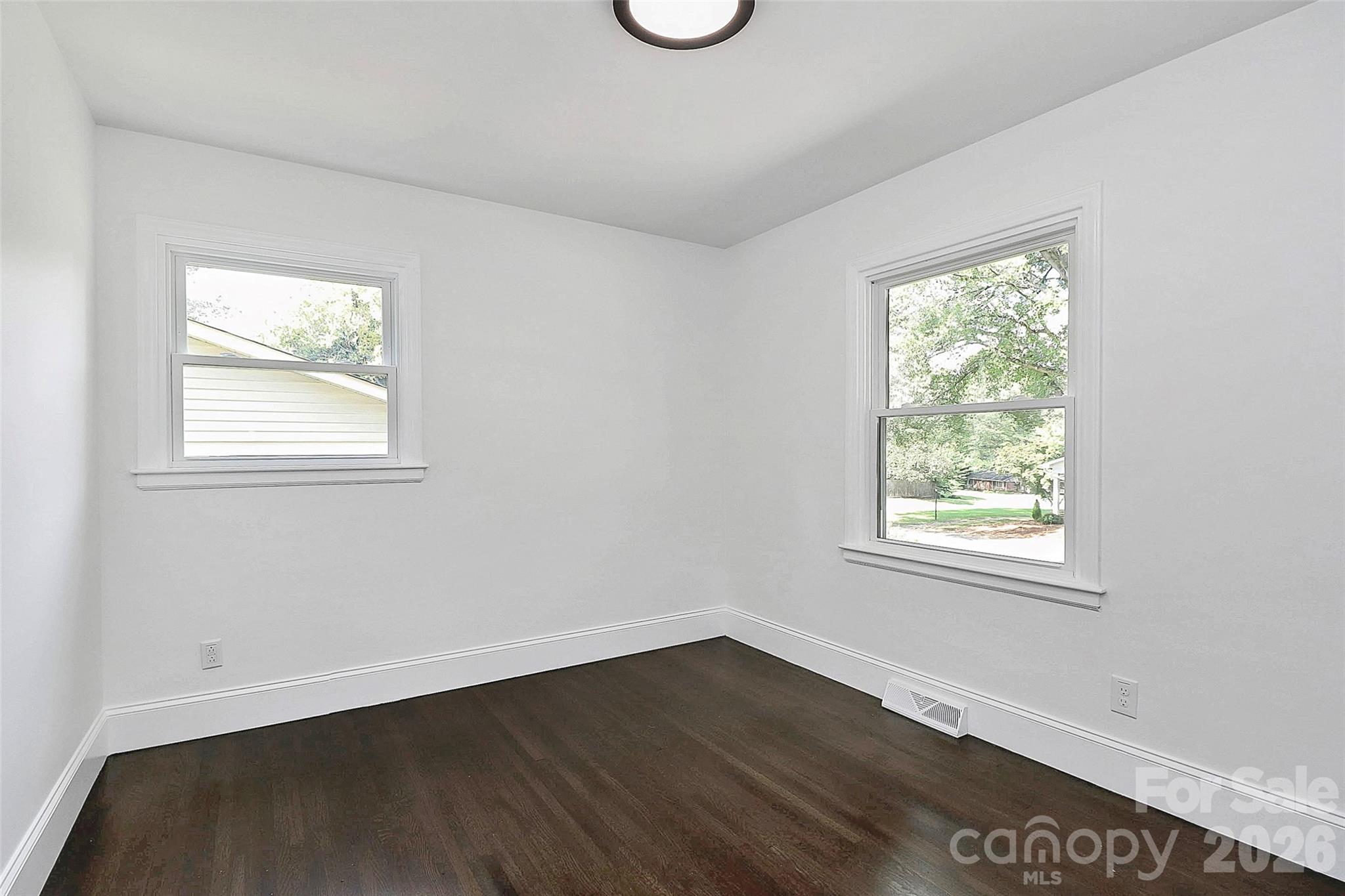 2038 Sandhurst Drive Charlotte NC 28205