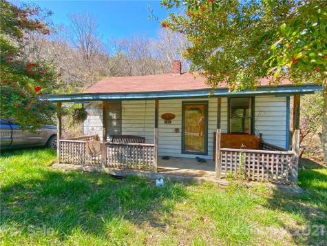 186 Lance Avenue Hot Springs NC 28743