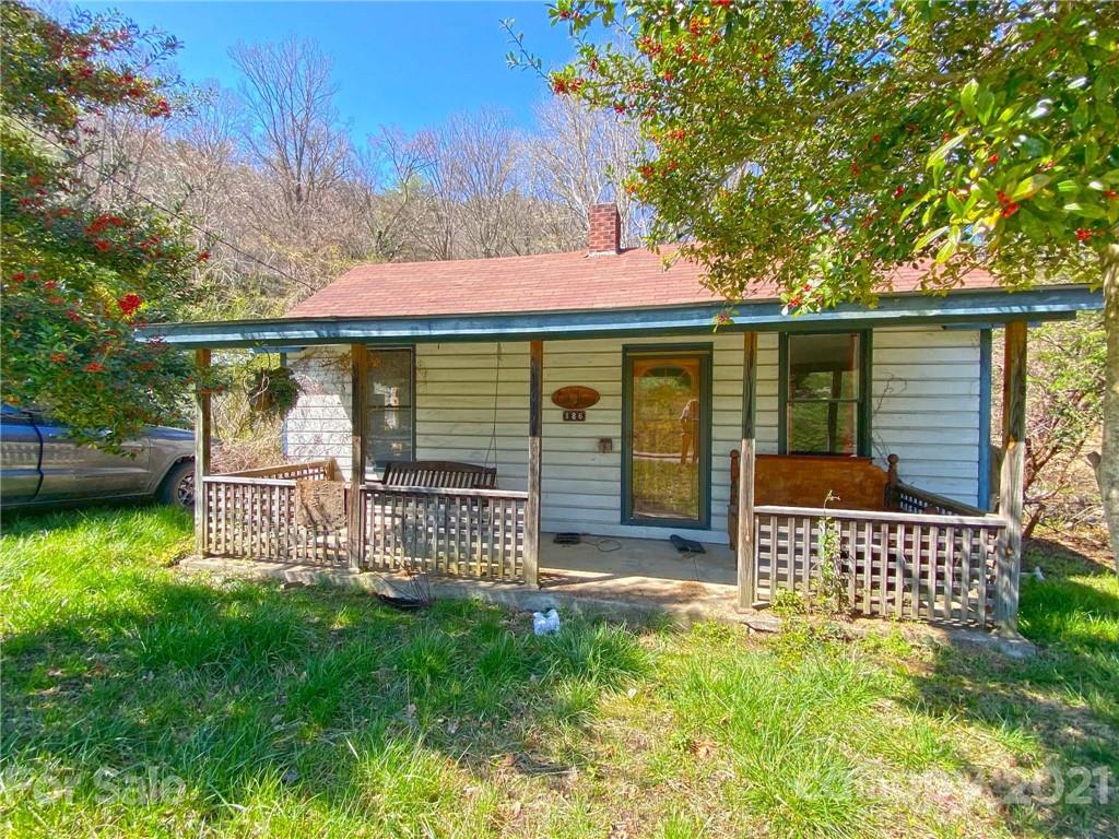 186 Lance Avenue Hot Springs NC 28743